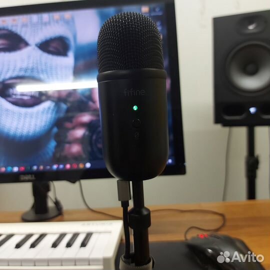 Микрофон студийный