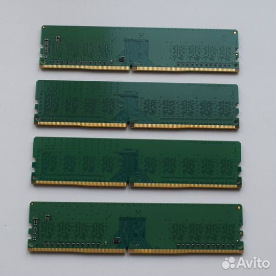 32 Gb Crucial DDR4 2400Mhz (8Gb x 4 штуки)