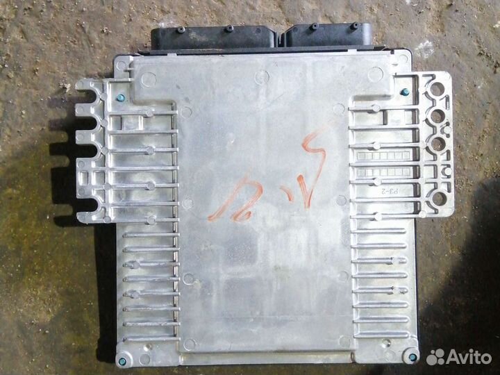 Блок управления двигателем Инфинити FX45