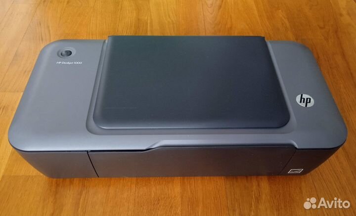 Принтер цветной HP deskjet 1000