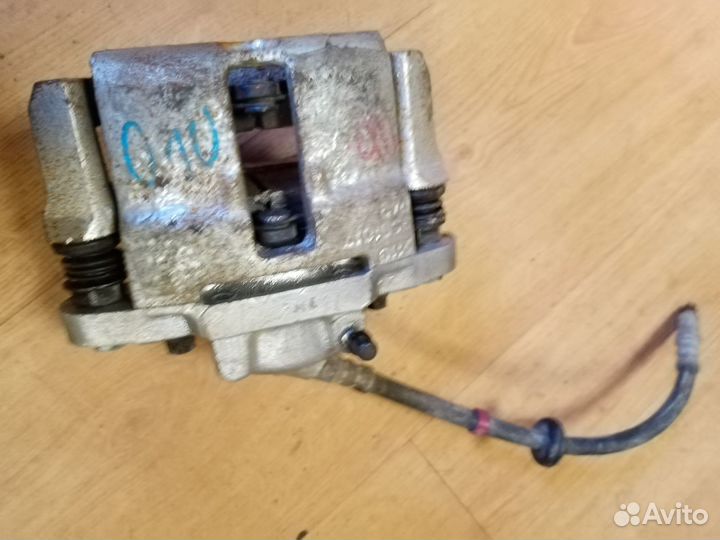 Суппорт передний правый ваз2110 R13