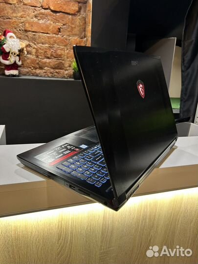 Игровой ноутбук MSi на i7/GTX/16гб озу/SSD+HDD