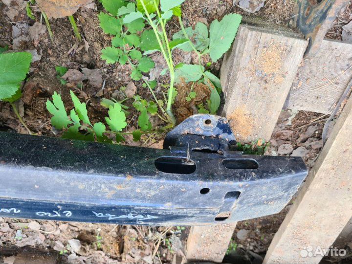 Усилитель бампера задний Toyota Corolla E120 2006