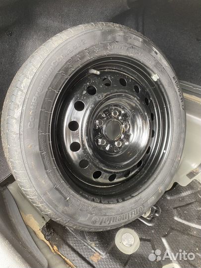 Continental ContiPremiumContact 2 215/55 R17