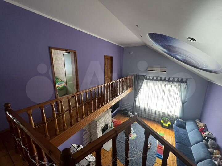 Дом 325 м² на участке 6,3 сот.