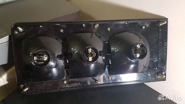 Задний фонарь правый, левый Волга 3102