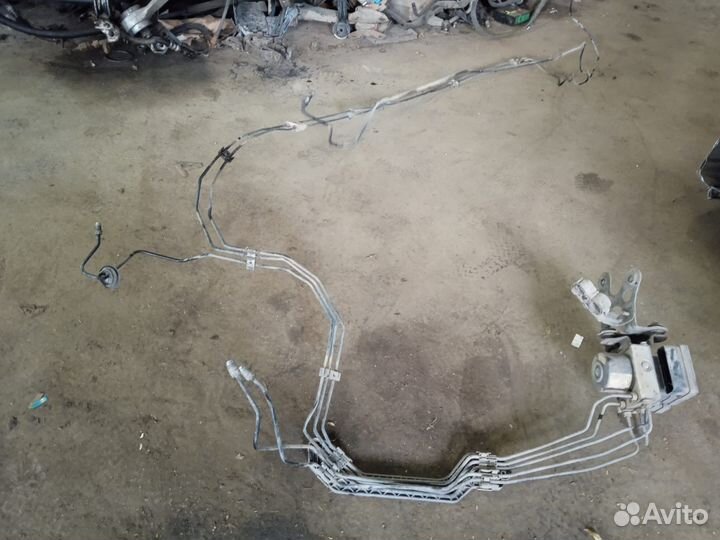 Трубки тормозные Фольксваген Кадди 3