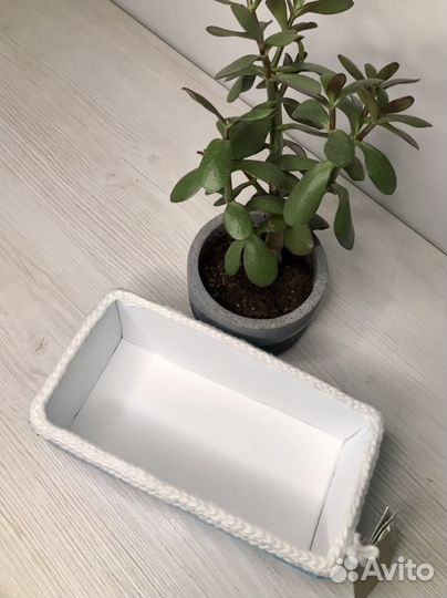 Коробка для хранения вещей