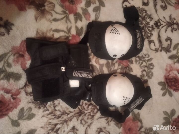 Наколенники для роликов