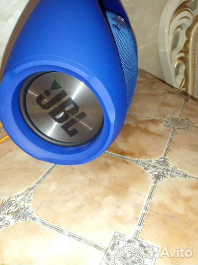Портативная колонка jbl boombox