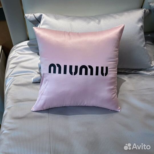 Шелковый дорожный комплект MIU MIU
