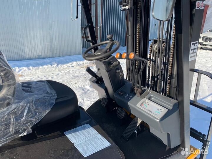 Вилочный погрузчик UN Forklifts FG30, 2023