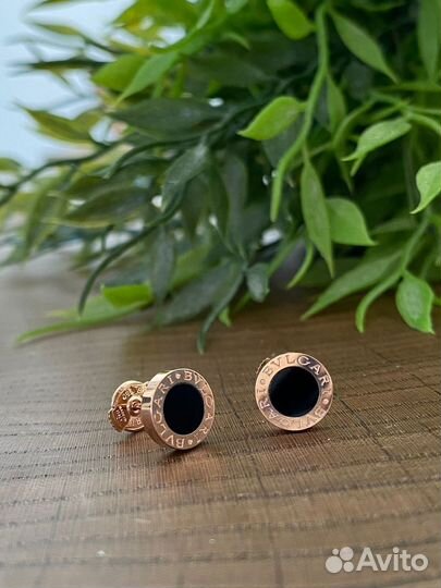 Золотые серьги bvlgari