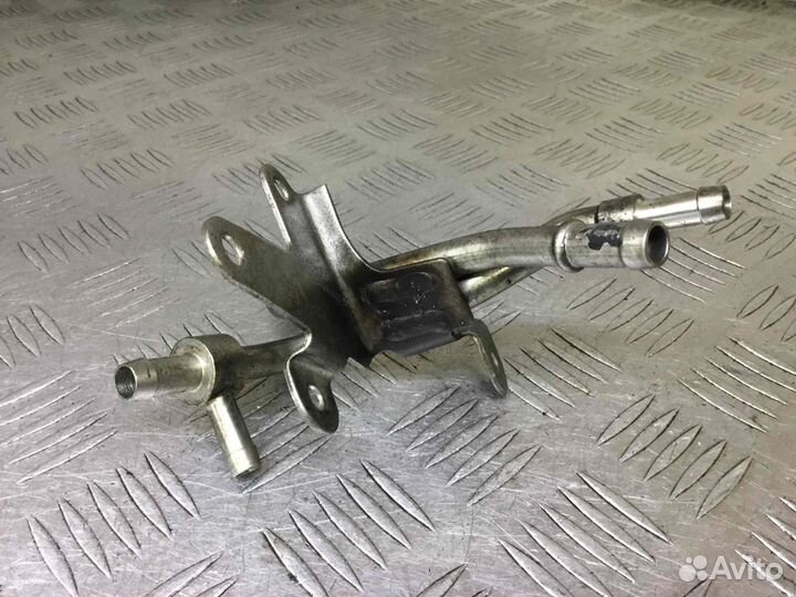 Трубка топливная Мерседес Ц класс a6460700532 6469