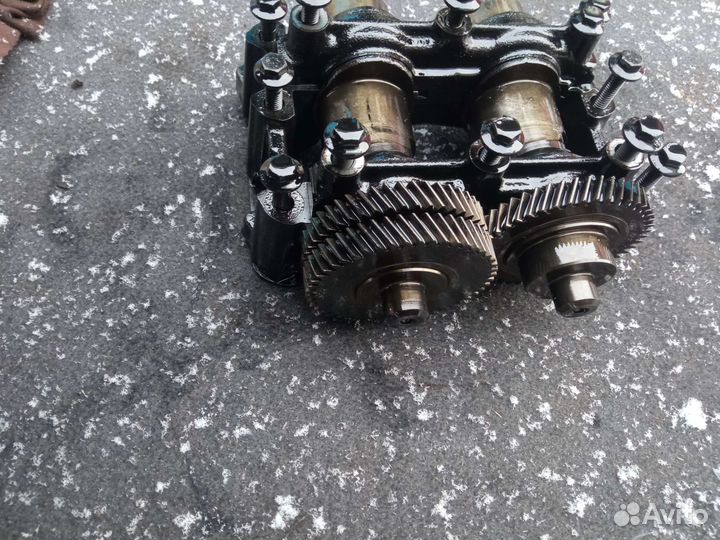 Вал балансирный M9R