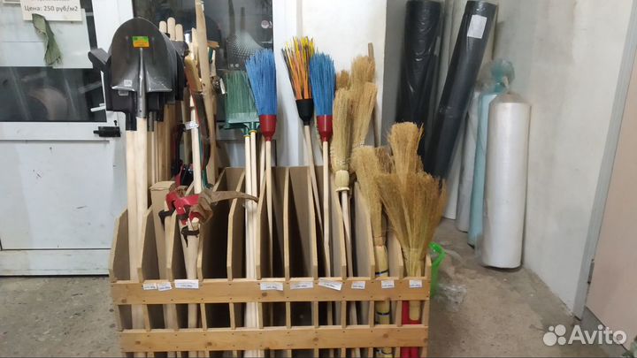 Черенок для Лопат, Граблей, щеток