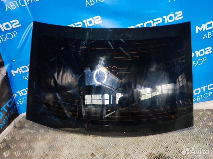 Заднее ветровое стекло Cadillac CTS 2