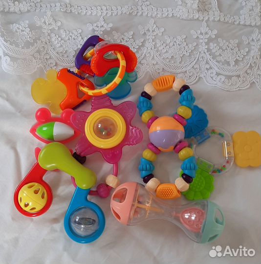 Развивающие игрушки для малышей