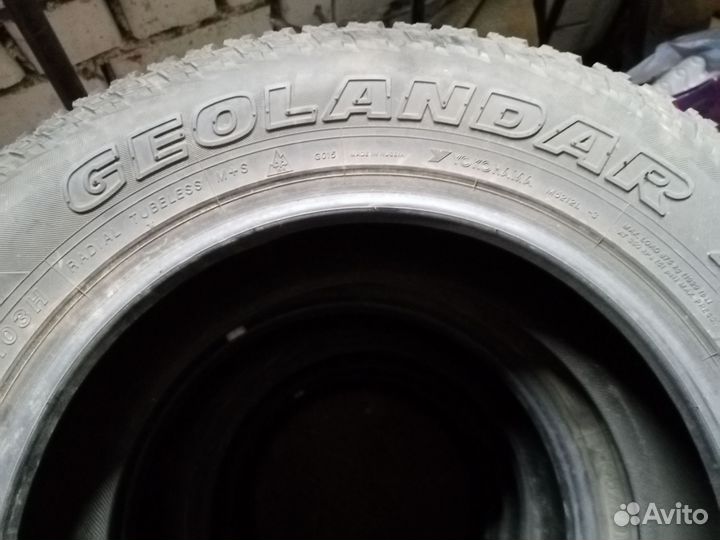 Yokohama Geolandar A/T G015 225/70 R16