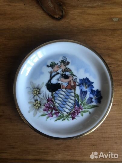 Антикварные тарелки