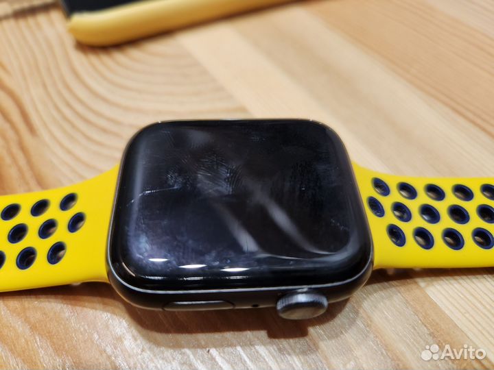 Часы apple watch 6 44 mm nike