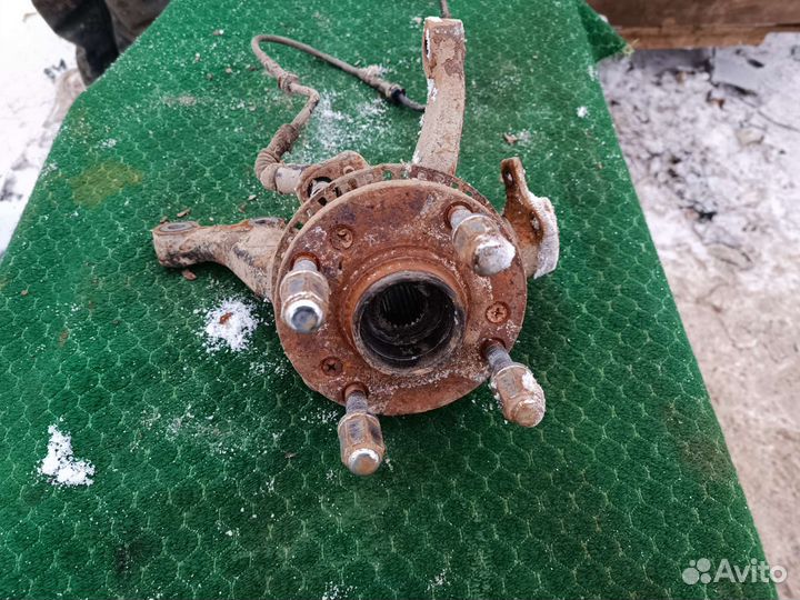 Кулак поворотный левый Chery Bonus a 13