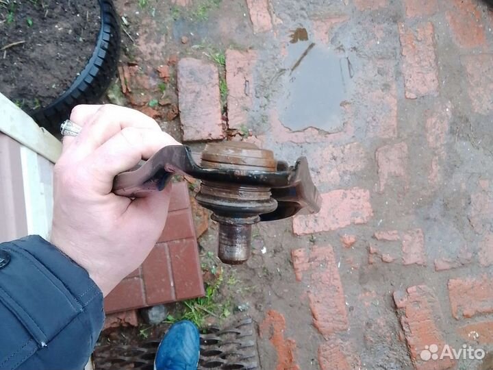 Рычаг Лада Xray