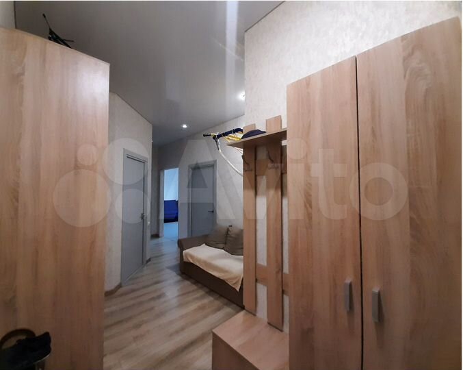 2-к. квартира, 58 м², 1/3 эт.