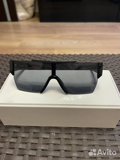 Солнцезащитные очки Burberry