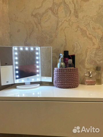 Зеркало косметическое с подсветкой