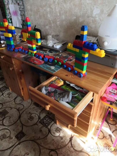 Письменный стол