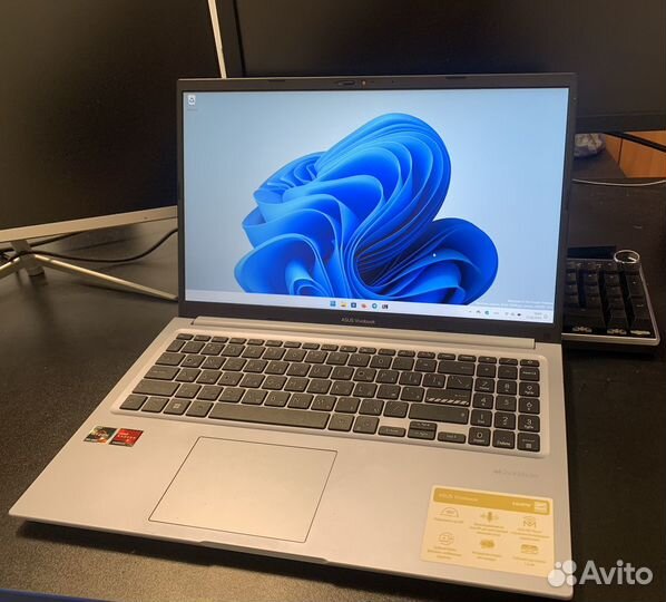 Asus Vivobook M1502IA