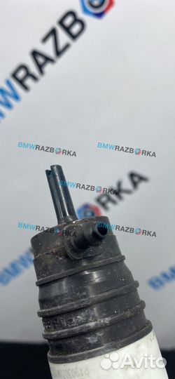 Насос (моторчик) омывателя стекла переднего BMW 8