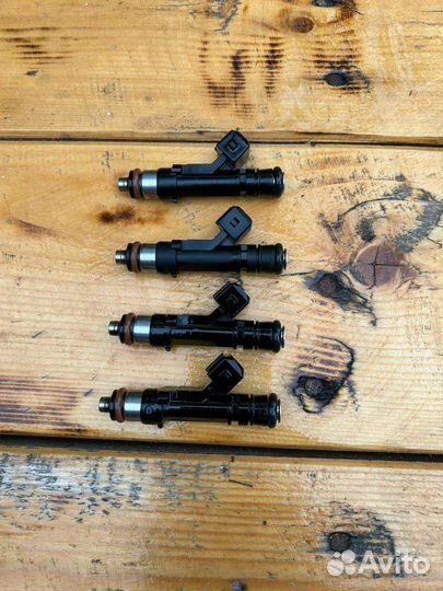 Продаю форсунки от нивы bosch
