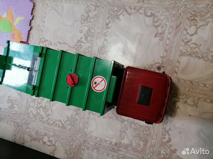 Мусоровоз bruder
