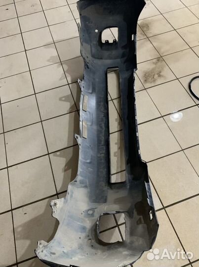 Бампер передний Toyta LC 200 2013г.в