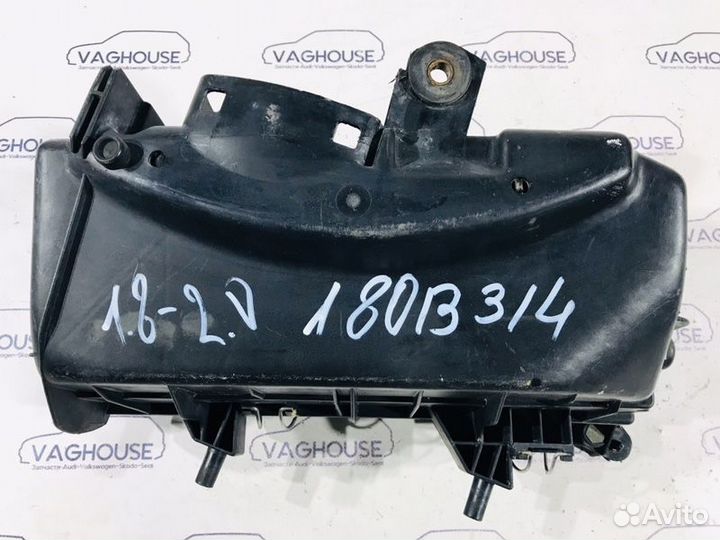 Корпус воздушного фильтра Audi 80 B3 89 1991