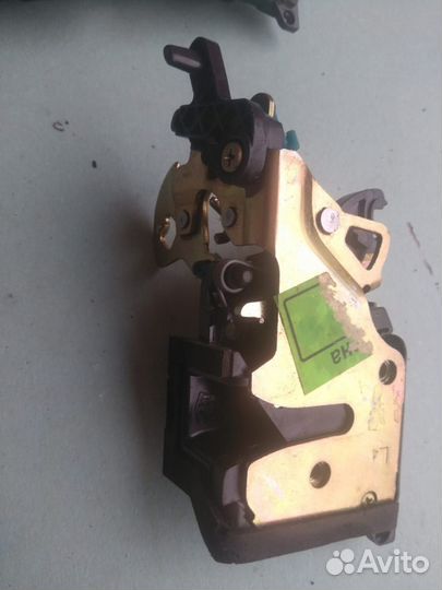 Механизм замка двери пер. лев. прав. зад.нет Ланос