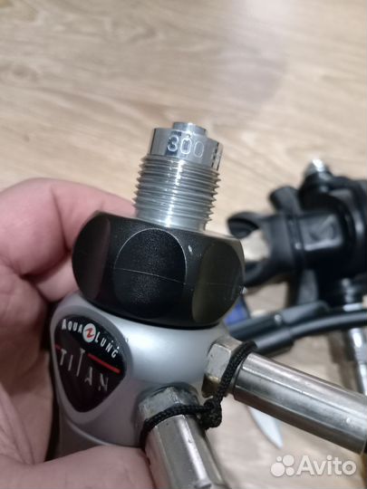 Регулятор для дайвинга, Aqua-lung Titan