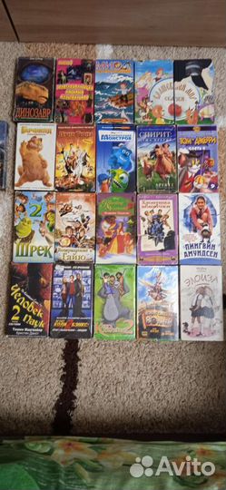 Видеокассеты с фильмами и мультфильмами
