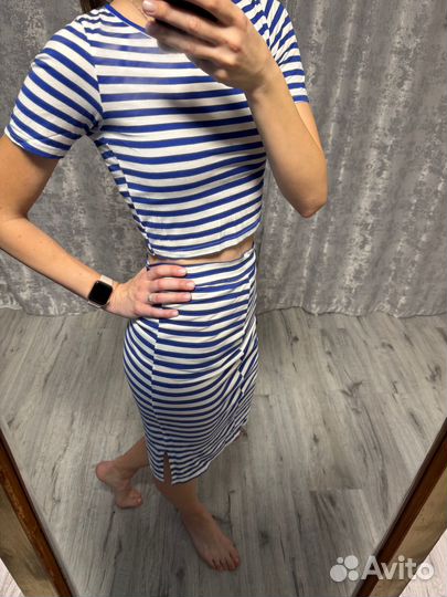 Костюм женский с юбкой