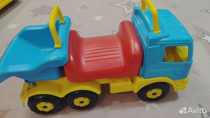 Машинка-каталка