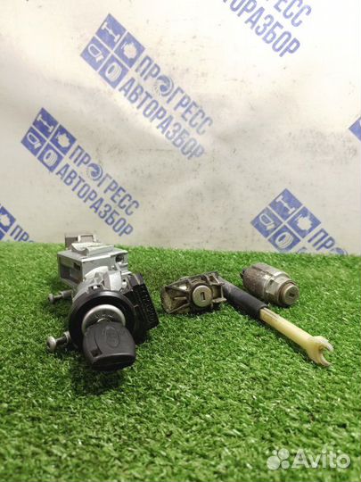 Замок зажигания Ford Focus 2 хэтчбек 1.8 qqdb 2007