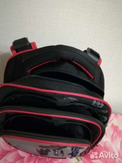 Рюкзак школьный