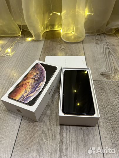 iPhone Xs Max, 64 ГБ
