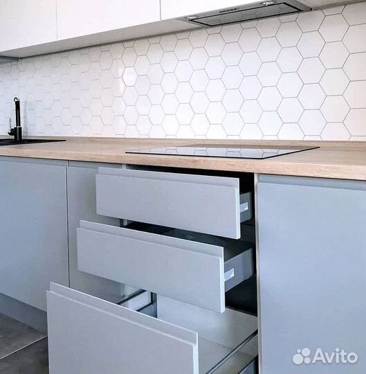 Уютный кухонные гарнитуры в современном стиле