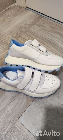 Кроссовки женские 36-37