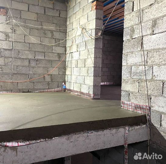 Механизированная полусухая стяжка пола