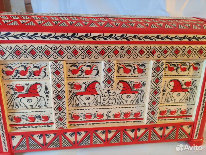 Сундук расписной. Натуральный массив сосны. Мезень