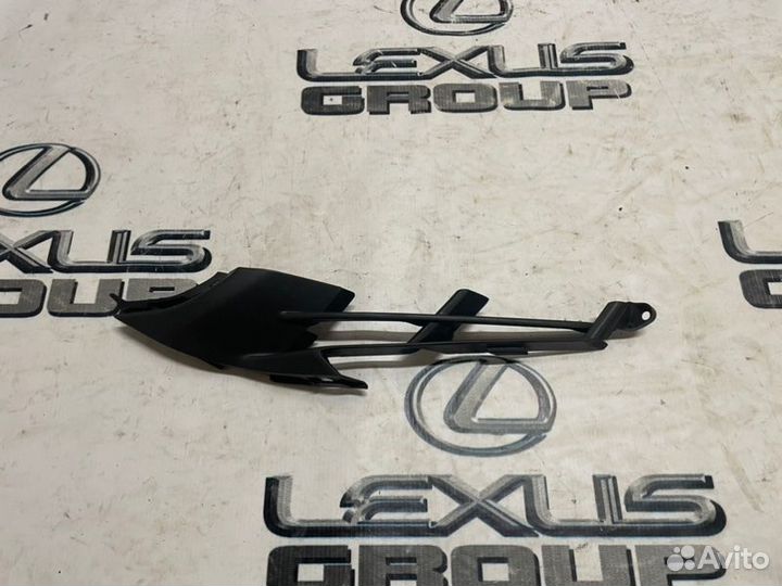 Решетка бампера передняя левая Lexus Rx300 AGL25